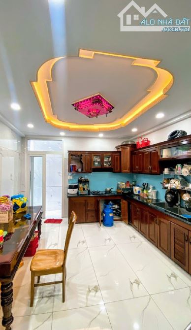 CHỦ NGẬP NƯỚC! RA GẤP Căn XE HƠI ĐỖ CỬA MT SÁT Quốc Lộ 50 Ngang 4 x 14m 5Tầng Nhỉnh 8 tỷ - 2