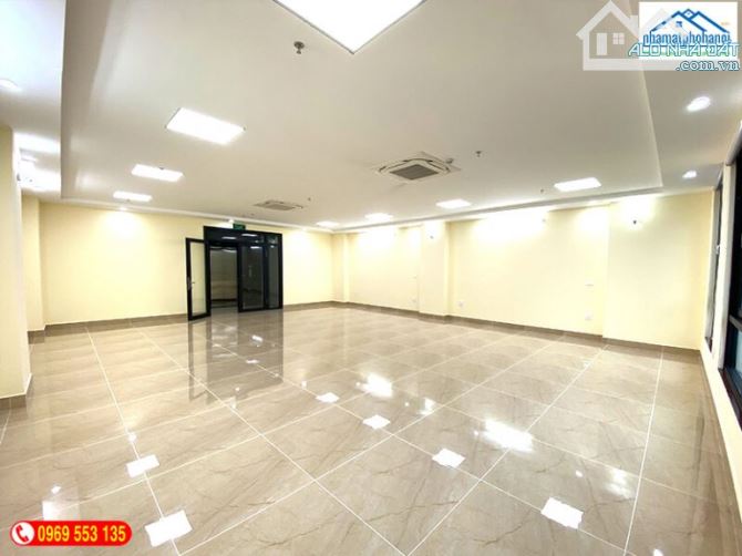 Bán Tòa Nhà Văn Phòng Duy Nhất Quận 10 - DT : 5 x 20 Hầm 7 lầu Giá chỉ 28 Tỷ - 2