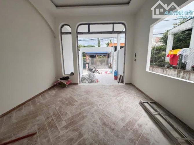 BÁN NHÀ LÔ GÓC 2 MẶT TIỀN ĐƯỜNG Ô TÔ NGAY GIÁO XƯ BẮC HẢI, ĐƯỜNG NGUYỄN ÁI QUỐC - 2