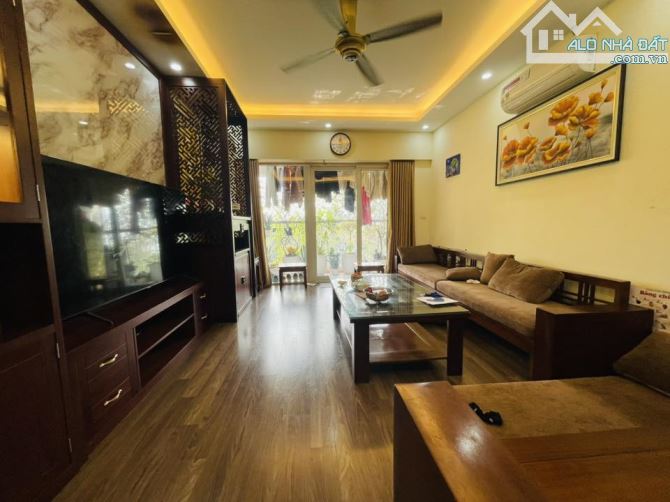 CĂN GÓC 3 NGỦ CHUNG CƯ VIỆN CHIẾN LƯỢC KHOA HỌC BỘ CÔNG AN TÚ MỠ CẦU GIẤY 136m 9.5 TỶ - 2