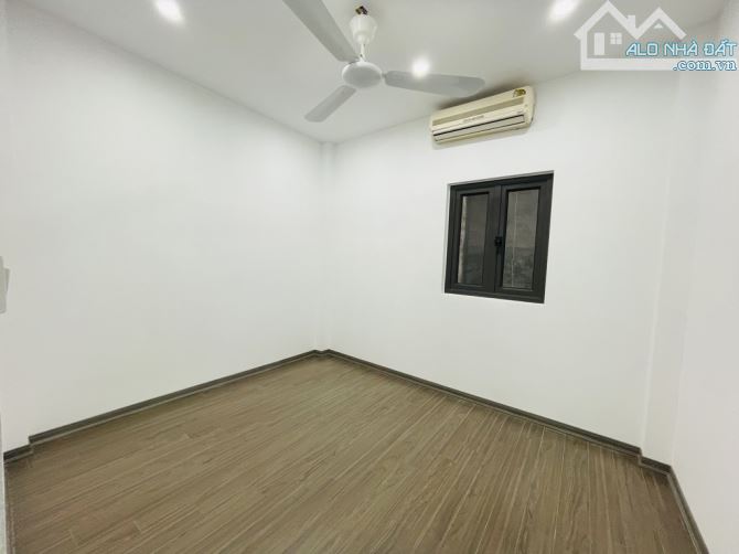 BÁN NHÀ 3 TẦNG GẦN PHỐ MINH KHAI – FULL NỘI THẤT – 2 MẶT THOÁNG – 6,15 TỶ