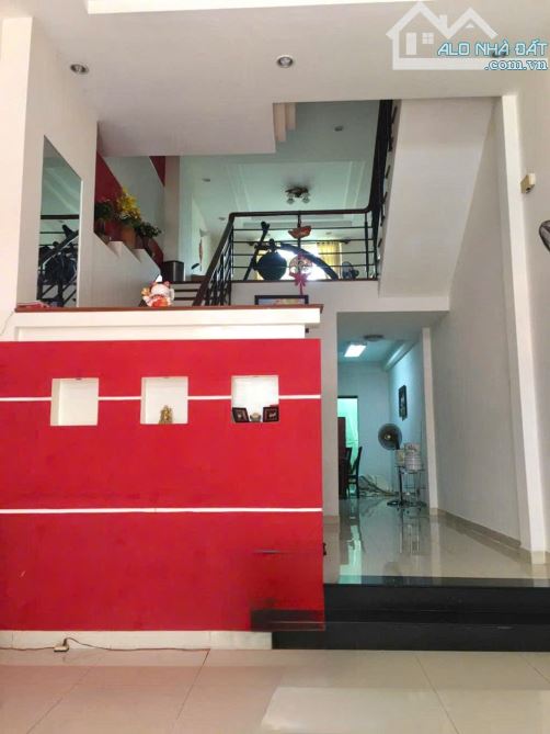 HIẾM, bán nhà 4Tầng (4.3 x 22) - 15m ra hẻm OTO TRÁNH giá chỉ 8.1tỷ - giáp ranh Phú Nhuận - 2