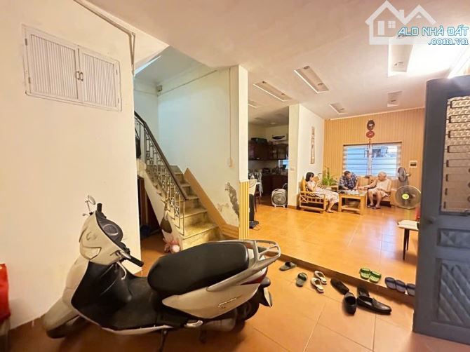 NHỈNH 12 TỶ NHÀ LÔ GÓC, Ô TÔ, DƯƠNG QUẢNG HÀM, CẦU GIẤY, DT 45M, 3 TẦNG, MẶT TIỀN 7.8M - 2