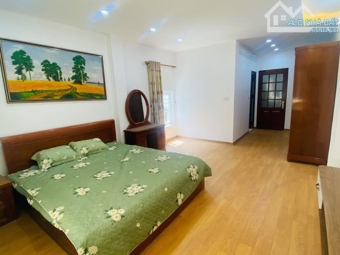 Bán nhà Trần Thái Tông, dt50m, nhà dòng tiền, 9 phòng khép kín, full nội thất. - 2