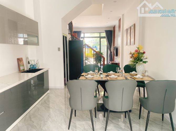 MT Nguyễn Xuân Hữu Đà Nẵng , Đường 5,5m vỉa hè 3m - 1