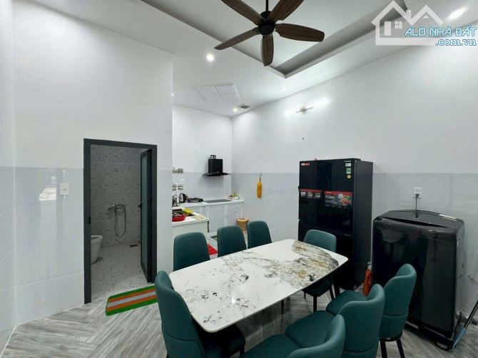 Nhà cách biển 400m thị trấn phước hải 8x20m - 2