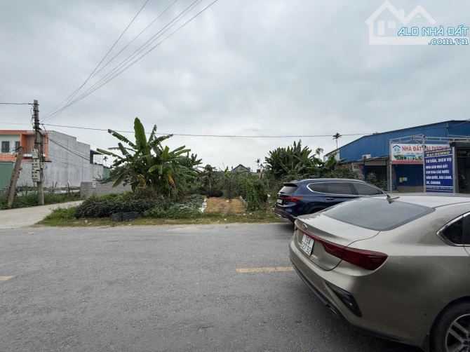 Hoa Hậu Mặt Đường 402 Tư Thuỷ Hoà Nghĩa Dương Kinh Đón Cầu Rào 3 chạy qua - 2