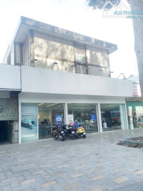 CHO THUÊ GÓC 2MT NGUYỄN THỊ MINH KHAI P.NCT Q1 DIỆN TÍCH KHỦNG 20*15M GIÁ CHỈ 130TR/THÁNG - 2