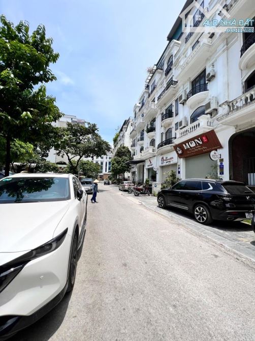 BÁN NHÀ LK PHỐ TÔN THẤT THUYẾT CẦU GIẤY 55 TỶ DT 100M2 MT 5.5M 6T VIEW SÂN CHƠI VỈA HÈ Ô T - 2