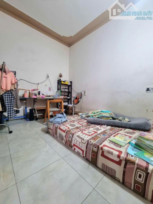 CHỦ GỞI BÁN NHÀ 1 TRỆT 1 LẦU P.TÂN ĐÔNG HIỆP, 3PN, QUỐC LÔ 1K VÀO 50M, SỔ RIÊNG - 2