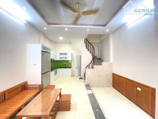 Nhà Hà Trì 31m mt3,9m 5t nở hậu,Vf3 qua nhà, đỗ cửa, ngõ thông, an sinh - 2