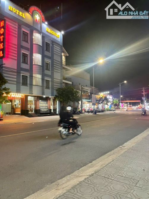 BÁN LÔ ĐẤT SIÊU ĐẸP MẶT TIỀN ĐƯỜNG HAI BÀ TRƯNG, NGAY NGÃ TƯ TRẦN HƯNG ĐẠO - 2