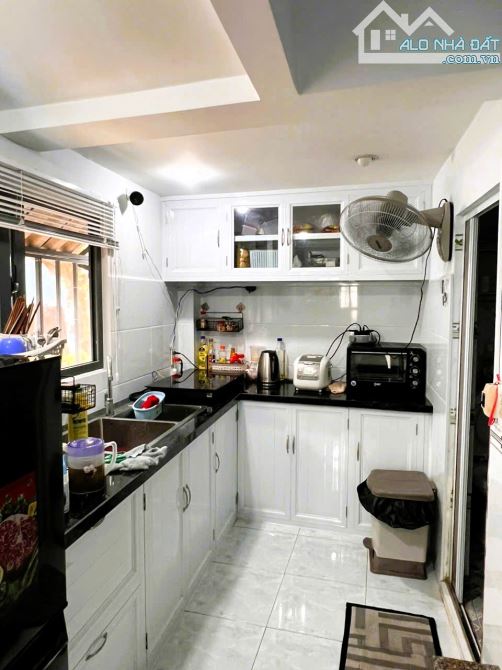 bán nhà nhỏ xinh Linh Đông, gần chợ Thủ Đức, sổ riêng hoàn công - 2