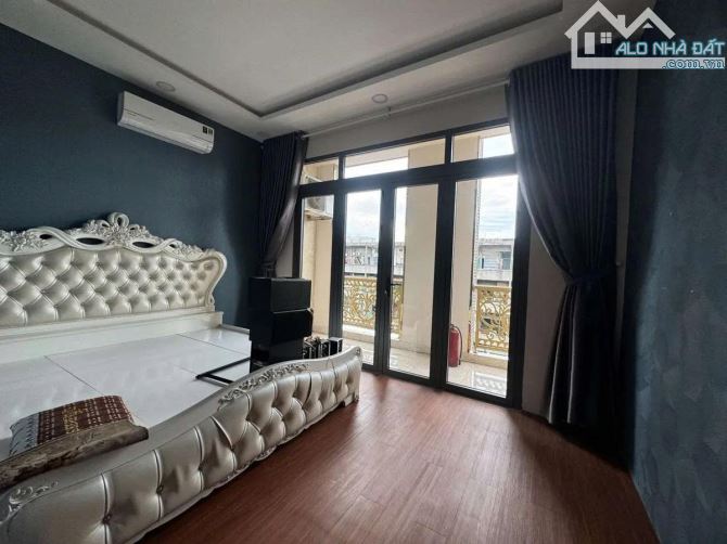 Bán nhà mặt tiền nguyễn tri phương – ngang trên 4m – sân rộng – xe hơi vào nhà – chỉ 18 tỷ - 2