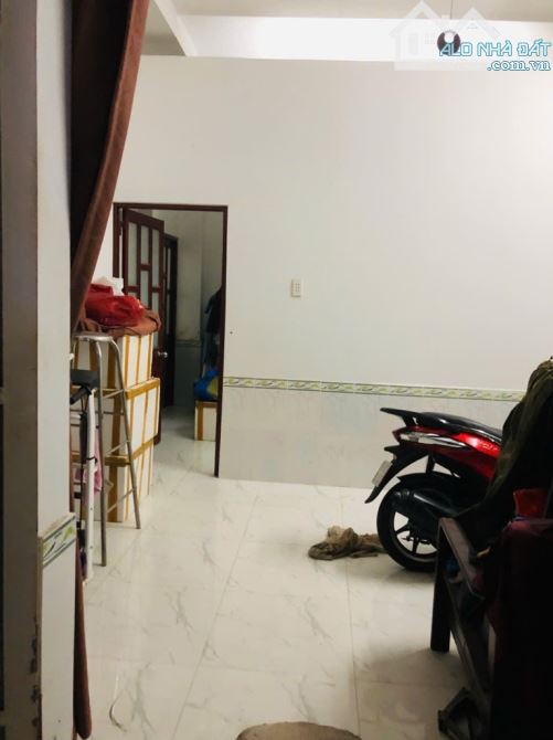 Bán Nhà 76m2, hẻm 2771 Huỳnh Tấn Phát, Gần Phà Bình Khánh, Giá 3.3 Tỷ - 2