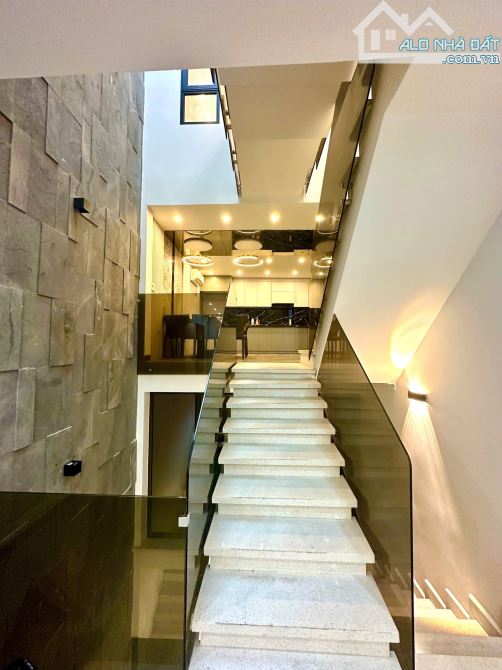 Bán nhà 4,5 tầng 79m2 phố Trần Nhật Duật, Cầu Đất, Ngô Quyền.  Giá chỉ 5,8 tỷ - 23