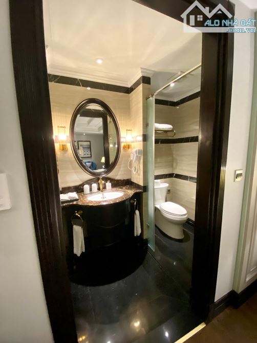 Chủ ngộp Bank giảm 50 tỷ - Khách sạn MP Hàng Bông 323m2, MT 9,5m - 90 Phòng - 310 tỷ