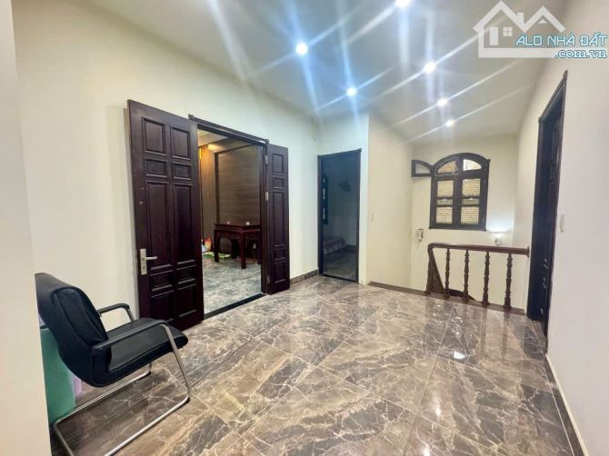 Bán biệt thự 3 tầng sân vườn cực đẹp tại Phương Lưu - Đông Hải - 3