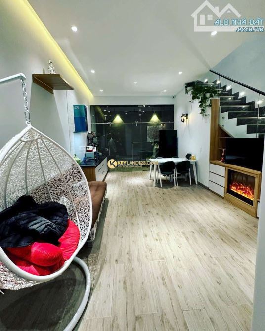 Nhà Phố 2 Tầng, Hẻm Ô Tô Lớn 5m Nguyễn Trung Trực, 64m2 Chỉ 6,5 tỷ - 3