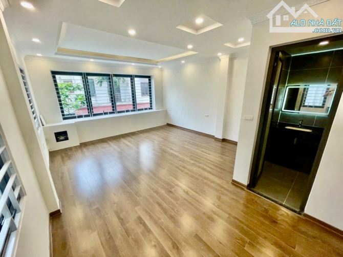 Bán Nhà Long Biên,Phúc Lợi 62m2-chỉ 8 tỷ-MT 5m-6 TẦNG THANG MÁY-GARA Ô TÔ-LÔ GÓC-SỔ VUÔNG - 3