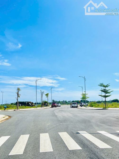 HÀNG HIẾM: LÔ ĐÔI CL 137 TRỤC 10M5 HƯỚNG ĐÔNG NAM SÁT THỊ TRẤN - 3