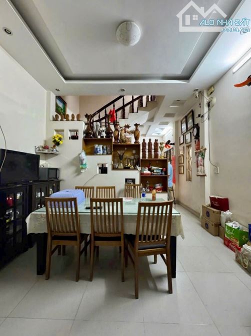 NHÀ ĐẸP HOÀNG HOA THÁM – 3 TẦNG – TRUNG TÂM PHÚ NHUẬN – GIÁ NHỈNH 9 TỶ - 3