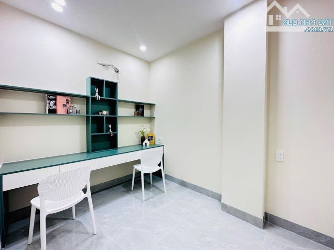 Nhà xây mới 3 tầng Hải Châu gần Sân bay , Cầu Rồng giá hơn 4ty - 3