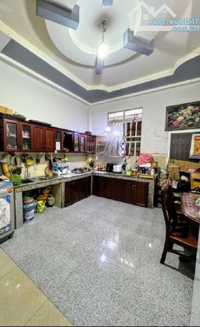 CHỦ GẤP LẮM!MUỐN BÁN NHANH TRONG Tháng 7 Căn MT Q8 Đường Phú Định 4 x 14m 3Tầng Nhỉnh 5 tỷ - 3