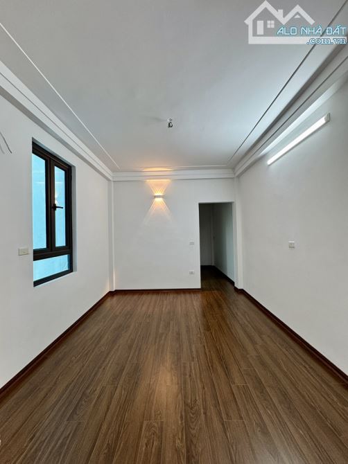 Bán nhà phố nguyễn đức cảnh lô góc 3 thoáng 27m2 4 tầng – ô tô 10m - Giá 6.15 tỷ - 3