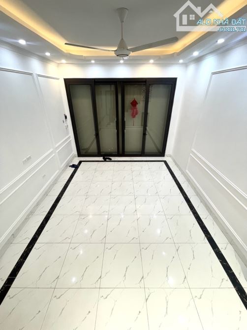 PHÂN LÔ THÁI HÀ-TRUNG LIỆT -ĐỐNG ĐA- DT 40M2 -MT 4M-NGÕ Ô TÔ-GIÁ CHỈ 13.95 TỶ. - 3