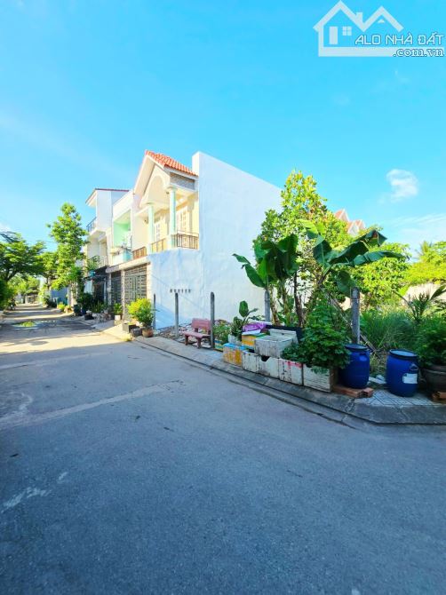 Bán đất lô góc 3 mặt hẻm xe hơi 131m2, đường Lò Lu, Phường Trường Thạnh Q9 - 3