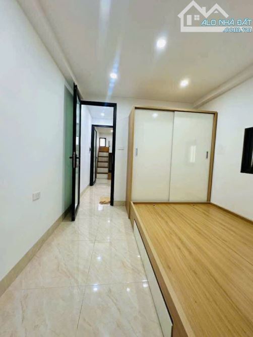 Trương Đinh 25m 2 tầng xây mới, thiết kế 2 PN 2 WC, giá hơn 2 tỷ