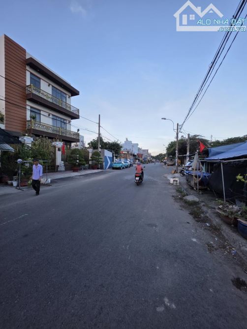 NHÀ 2 MẶT HẺM, NGAY CÔNG VIÊN - NGANG 4.3M, NỞ HẬU - VỊ TRÍ VÀNG ĐẮC ĐỊA 📌NTK-25.7-559 - 3