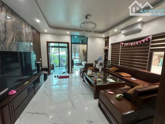 Bán căn nhà vườn mini 2 tầng mặt ngõ giáp khu An Phú, ph Lê Thanh Nghị, TP HP mới, 257m2 - 3