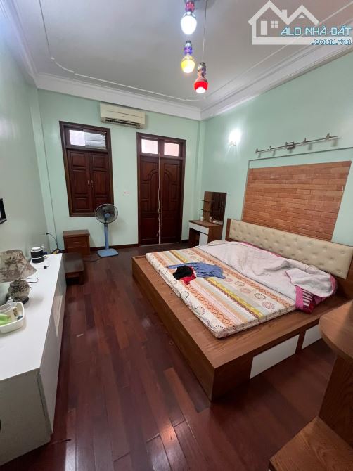 Phố Trịnh Đình Cửu, Phân lô 2 thoáng, Ô tô vào nhà, dt 48m2, 5 tầng, mt 3.8m, Giá 14.8 tỷ. - 3