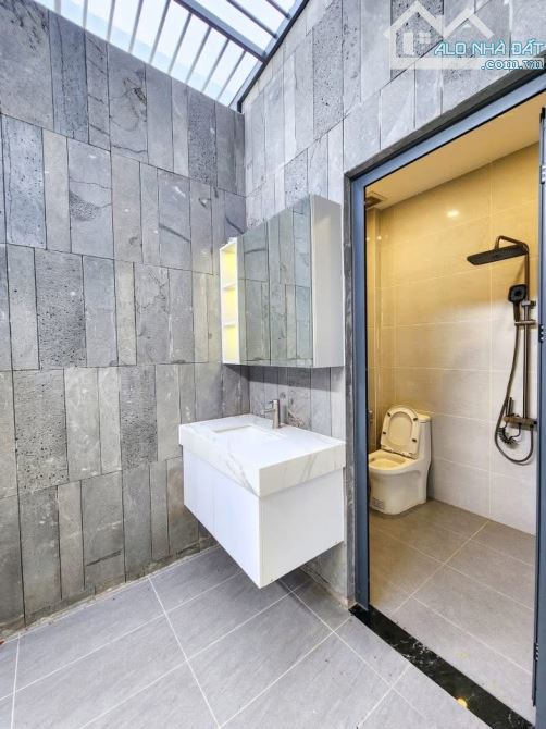 Gần BV Chợ Rẫy, HXH tránh, Nguyễn Chí Thanh Q10, lô góc, 6 tầng, 132m², MT 6.8m, 29.6 tỷ - 3