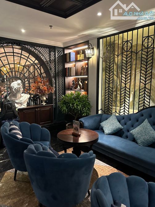 Chủ ngộp Bank giảm 50 tỷ - Khách sạn MP Hàng Bông 323m2, MT 9,5m - 90 Phòng - 310 tỷ