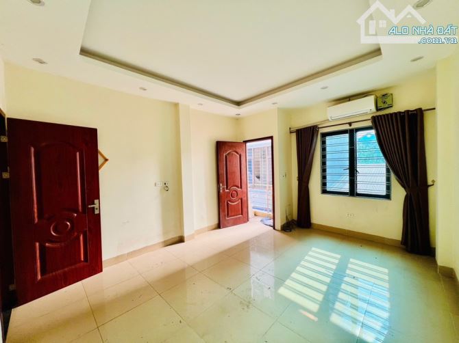 YÊN NGHĨA NHÀ CỰC ĐẸP, Ô TÔ VF3 ĐỖ CỬA - 3T 4 NGỦ NHÀ RỘNG,2 MẶT , TẶNG FULL NỘI THẤT - 4