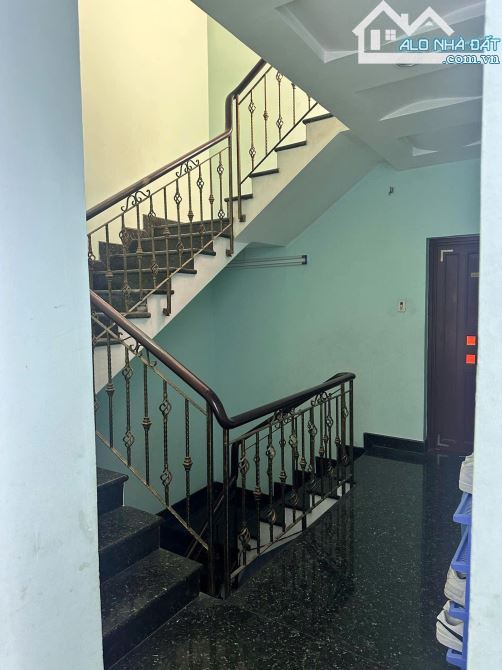 Bán Biệt Thự Hẻm 8mét,Lê Văn Sỹ,P,14,Quận,3 ( 6,3x25m) Nở hậu;11m2,198m2,Kc;3 Tầng,37 ỷ - 4