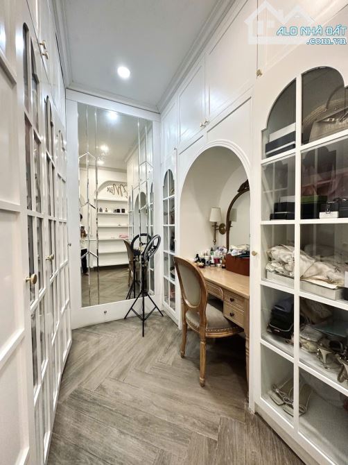 Gần mặt tiền Phan Xích Long 6 tầng, thang máy, nội thất Châu Âu, DTCN 69m2, giá bán 16 tỷ - 4