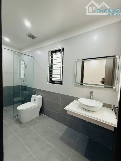 🏠 BÁN NHÀ 3,5 TẦNG DÂN XÂY KHU PHÂN LÔ KHÚC TRÌ, KIẾN AN 120M² GIÁ CHỈ 6 TỶ - 4
