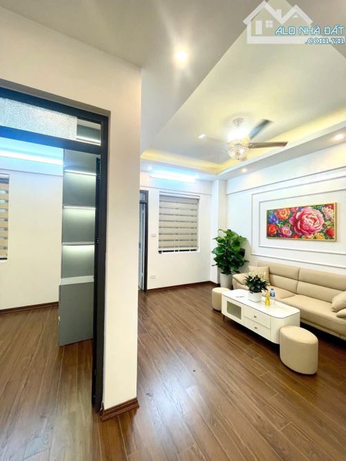 BÁN CĂN HỘ ĐỀN LỪ VIEW THOÁNG-60m bán 4.1 tỷ - 4