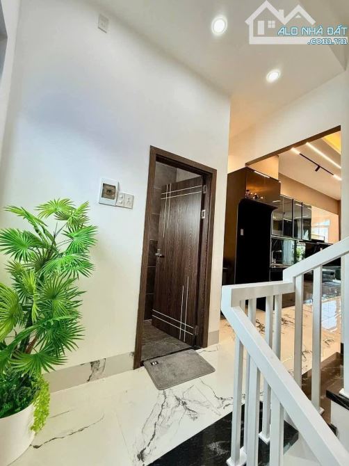Bán Nhà Trệt 2 Lầu Mới Hẻm 147 Nguyễn Văn Cừ - 4