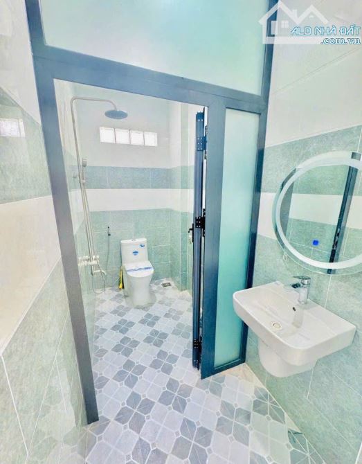 Nợ nần chồng chất dẫn đến bán cái nhà 107m2 này 1 tỷ 1 ở ngay Tân Hiệp Hóc Môn. - 4
