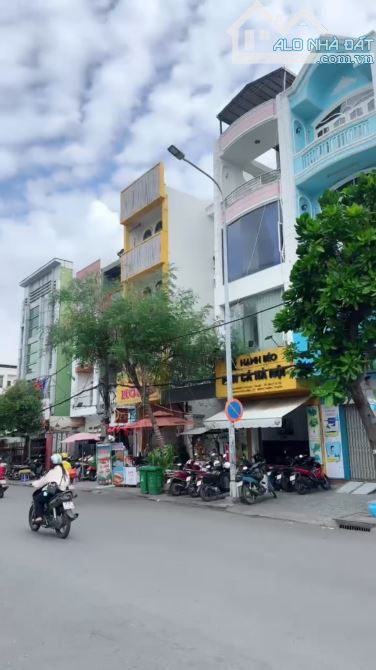 GIẢM GIÁ MẠNH – BÁN NHÀ MẶT TIỀN PHAN XÍCH LONG - 4x20M 5 TẦNG - HĐT 60TR/THÁNG - 4