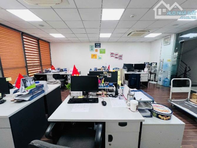 Bán nhà Nguyễn Hoàng - Dương khuê - 70m - 8 tầng thang máy - Nhỉnh 33 tỷ, mặt tiền 6.6m - 4