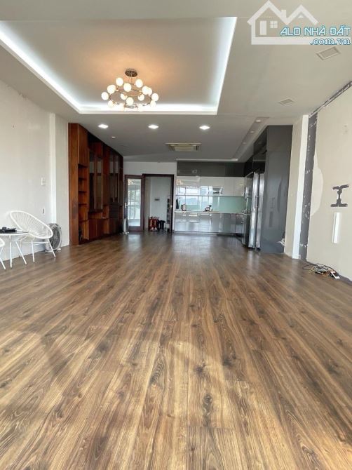 Mặt Hồ View Hồ Tôn Đức Thắng Mặt Tiền 10M 140M2 56 Tỷ -Đường Thông Hè Rộng - 4