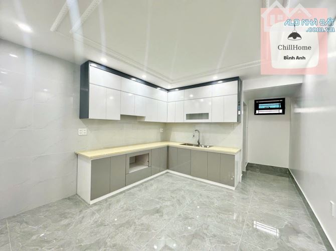 Bán nhà phố Cột Đèn - Dư Hàng sân cổng rộng, Oto cách nhà 10m cực nông - 4