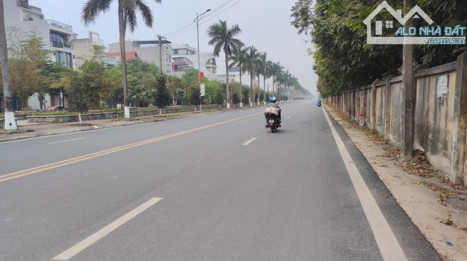 LÔ GÓC TẠI NGÃ TƯ  ĐẤT ĐẤU GIÁ ĐỒNG ÔNG ĐAN PHƯỢNG.VỈA HÈ, MẶT TIỀN RỘNG, Ô TÔ CHẠY QUANH - 4
