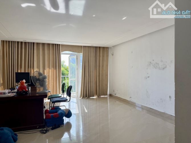 🏡 BÁN NHÀ 5 TẦNG MẶT TIỀN ĐOÀN KHUÊ – VỊ TRÍ VÀNG NAM VIỆT Á – ĐÀ NẴNG- CHỈ 10 TỶ x - 4